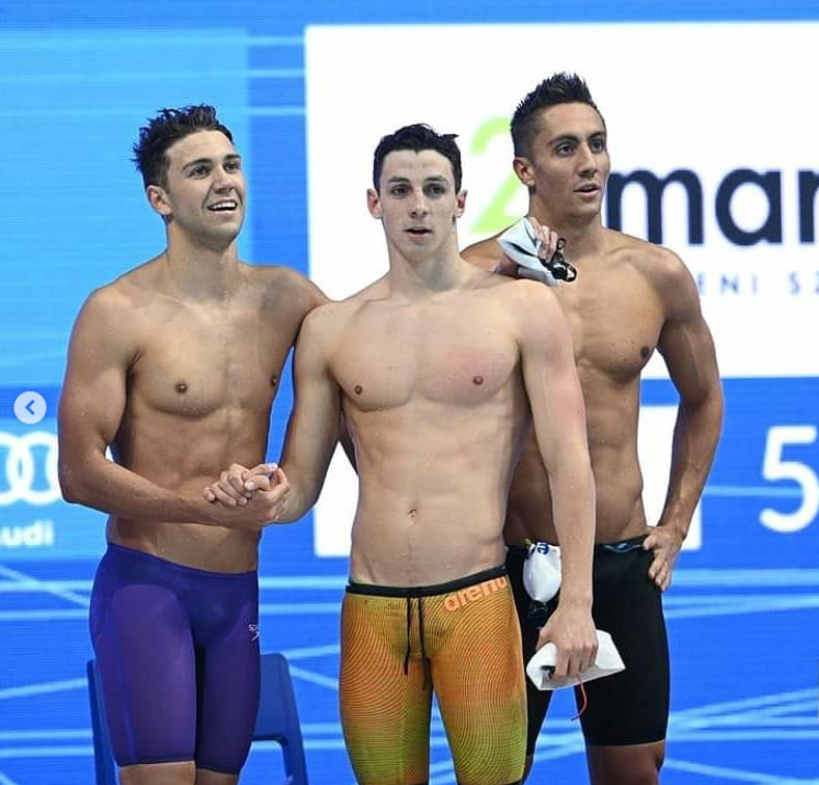 Enzo TESIC en finale européenne du relais 4x200m NL - École Supérieure de Commerce d'Amiens